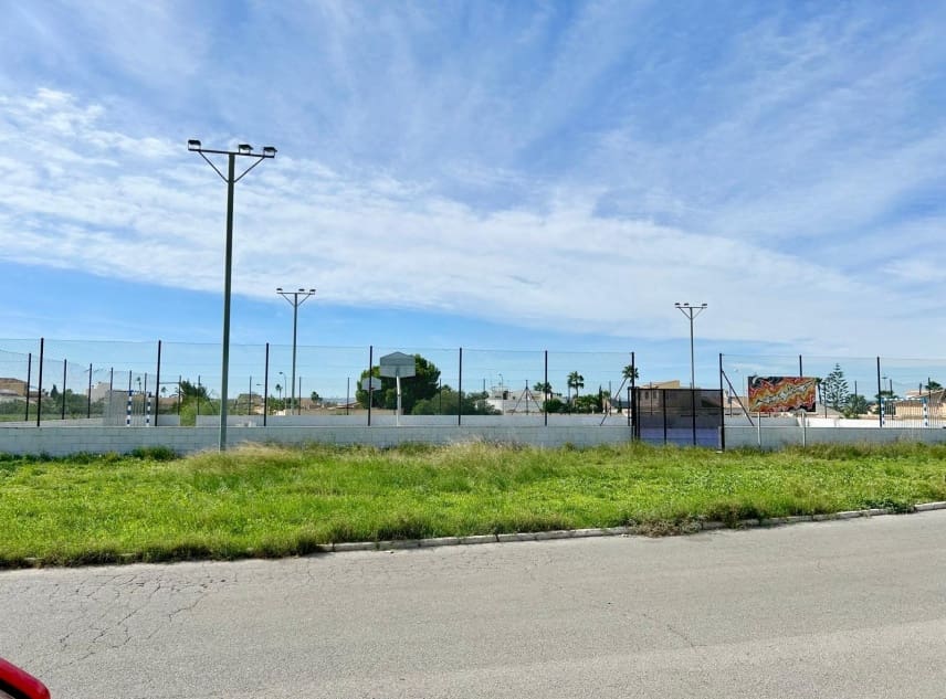 2 soverom Bungalow til salgs i La Siesta - € 110 000 (Ref: 9438794)