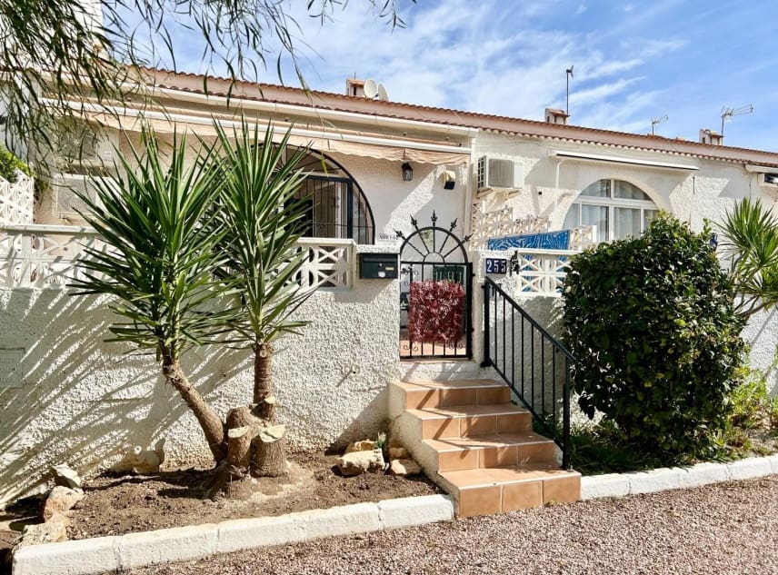 2 soverom Bungalow til salgs i La Siesta - € 110 000 (Ref: 9438794)