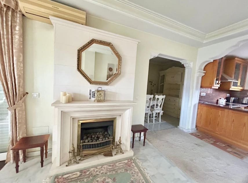 3 chambre Villa/Maison à vendre à La Torreta avec piscine garage - 350 000 € (Ref: 9447371)