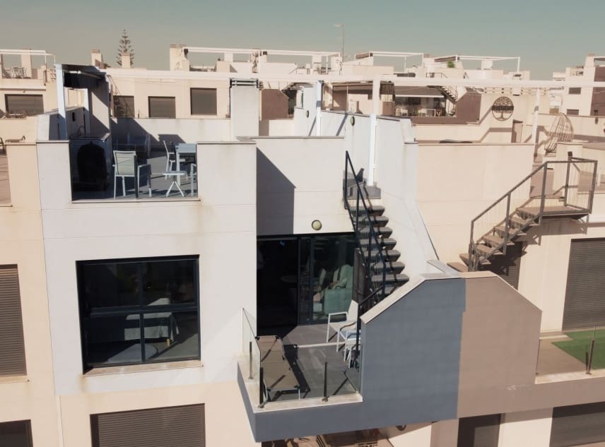 2 soverom Penthouse til salgs i Villamartin med svømmebasseng garasje - € 298 000 (Ref: 9511343)