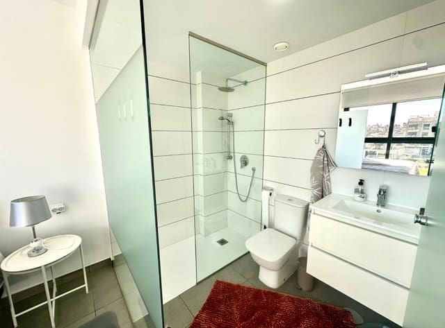 2 soverom Penthouse til salgs i Villamartin, Orihuela med svømmebasseng garasje - € 298 000 (Ref: 9511343)