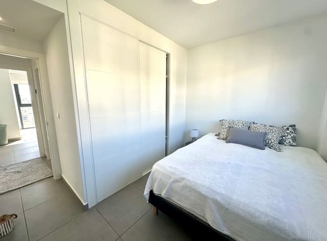 2 soverom Penthouse til salgs i Villamartin, Orihuela med svømmebasseng garasje - € 298 000 (Ref: 9511343)