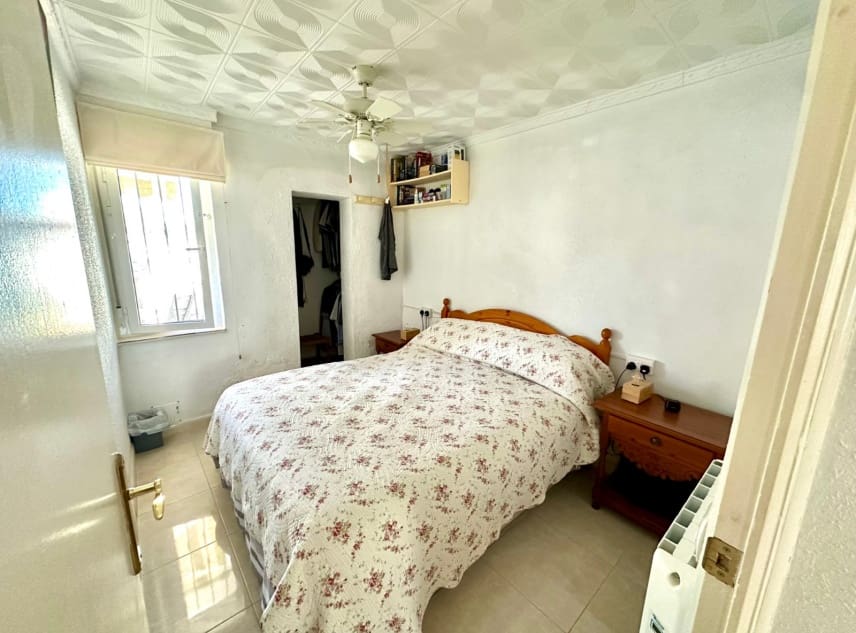 2 sypialnia Bungalow na sprzedaż w La Torreta z garażem - 130 000 € (Ref: 9570032)