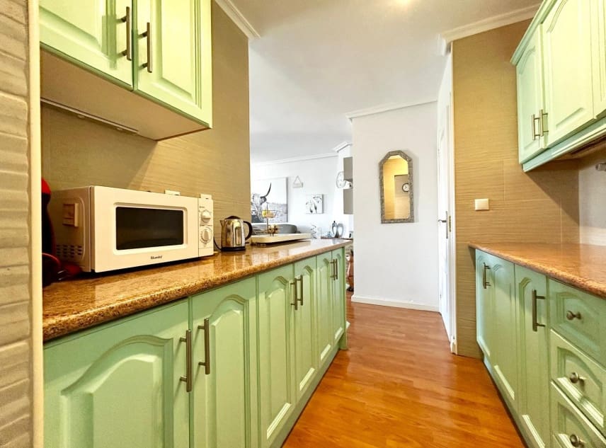 2 soveværelse Villa til salg i La Siesta med garage - € 215.000 (Ref: 9618200)