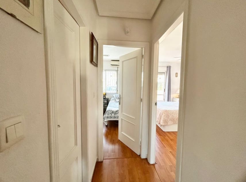 2 soveværelse Villa til salg i La Siesta med garage - € 215.000 (Ref: 9618200)