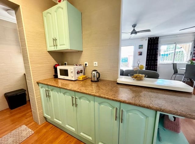 2 soveværelse Villa til salg i La Siesta, Torrevieja med garage - € 215.000 (Ref: 9618200)