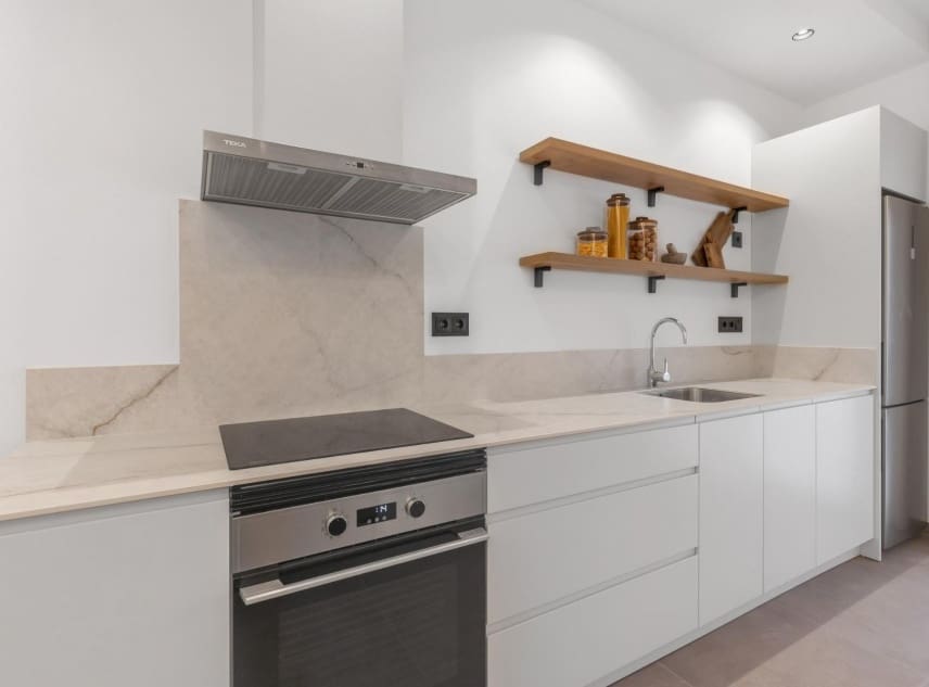 1 bedroom Apartment for sale in Torrevieja - € 168,000 (Ref: 9618543)