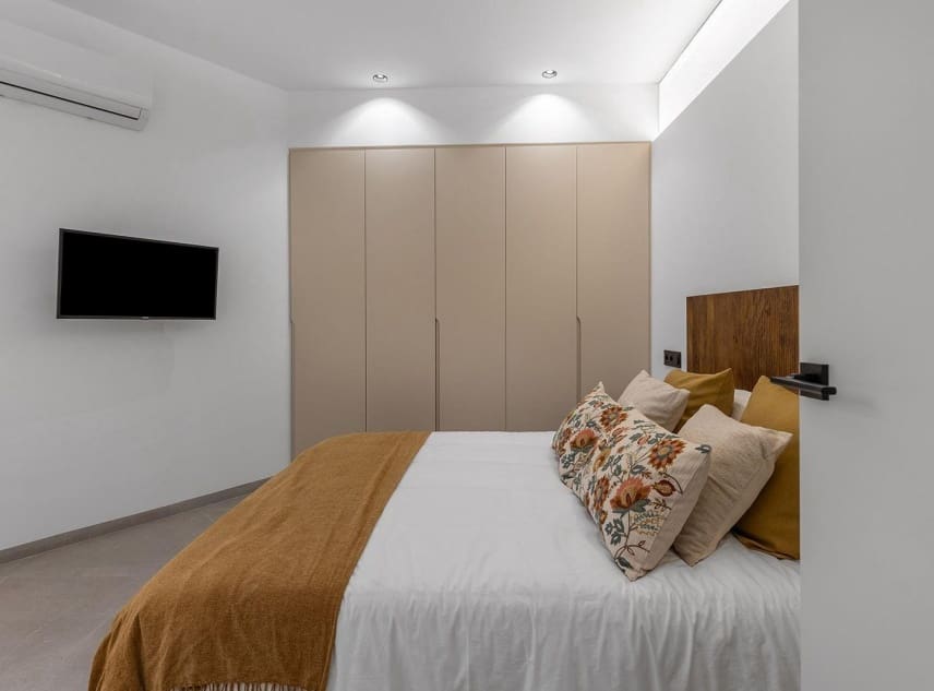 1 bedroom Apartment for sale in Torrevieja - € 168,000 (Ref: 9618543)