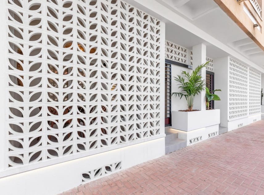 1 bedroom Apartment for sale in Torrevieja - € 168,000 (Ref: 9618543)