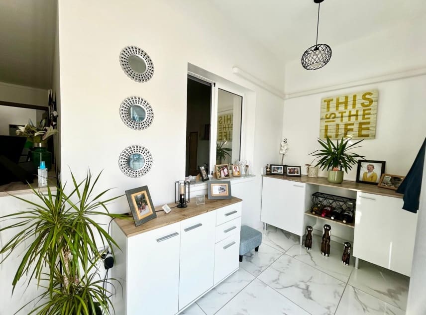 Casa de 3 habitaciones en La Siesta en venta - 155.000 € (Ref: 9672411)