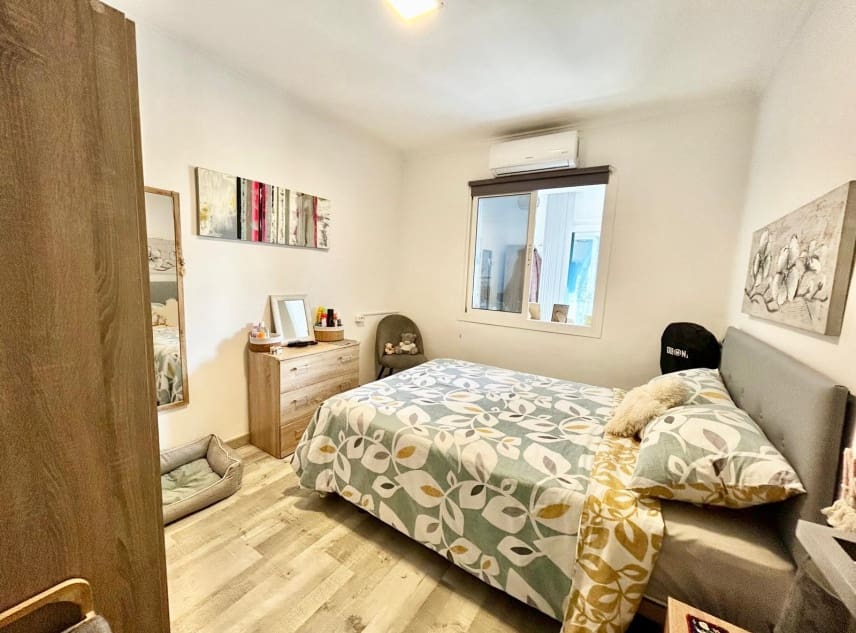 Casa de 3 habitaciones en La Siesta en venta - 155.000 € (Ref: 9672411)