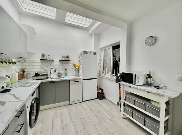 Casa de 3 habitaciones en La Siesta, Torrevieja en venta - 155.000 € (Ref: 9672411)