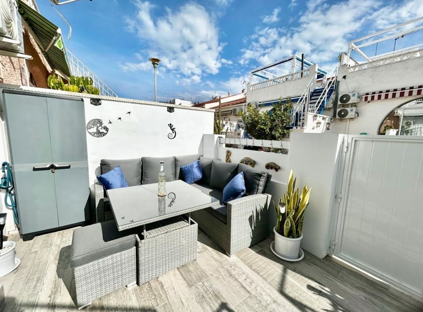 Casa de 3 habitaciones en La Siesta en venta - 155.000 € (Ref: 9672411)