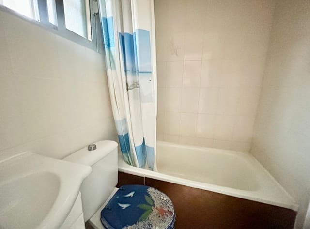 Apartment for sale in San Luis, Torrevieja - € 47,000 (Ref: 9676023)