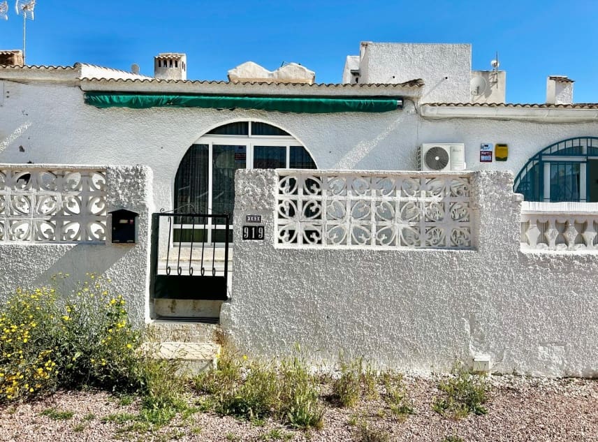 3 bedroom Bungalow for sale in La Siesta - € 112,000 (Ref: 9716575)