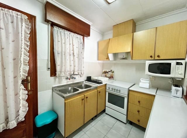 3 bedroom Bungalow for sale in La Siesta, Torrevieja - € 112,000 (Ref: 9716575)