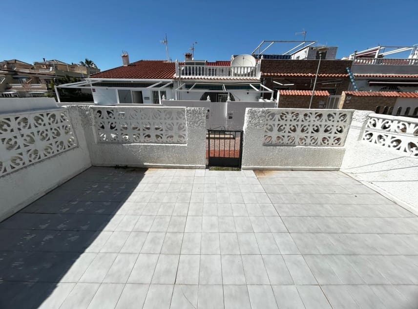 3 bedroom Bungalow for sale in La Siesta - € 112,000 (Ref: 9716575)