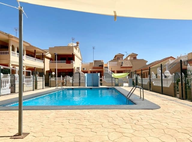 2 sovrum Hus till salu i El Chaparral - La Siesta - La Torreta, Torrevieja med pool - 139 000 € (Ref: 9737044)