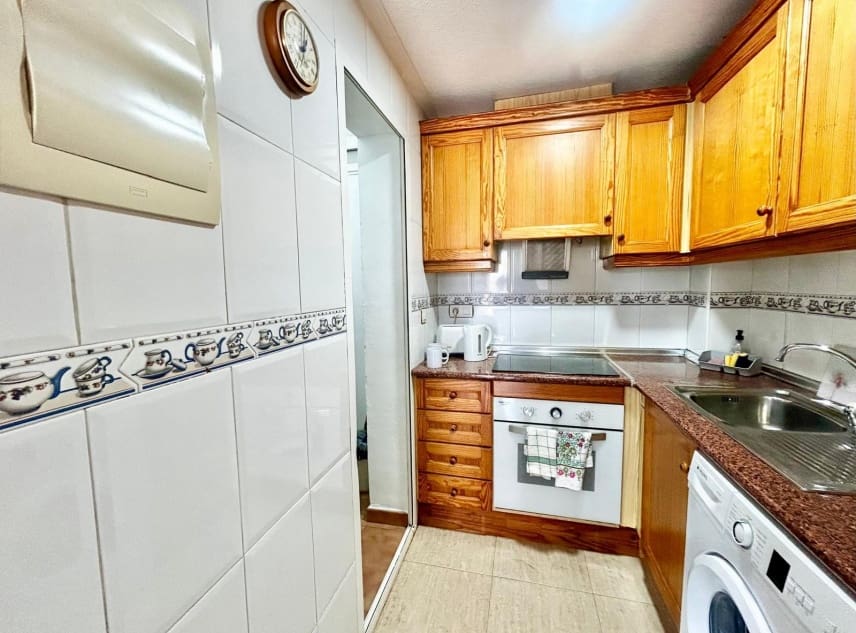 2 soverom Hus til salgs i Torrevieja med svømmebasseng - € 139 000 (Ref: 9737044)