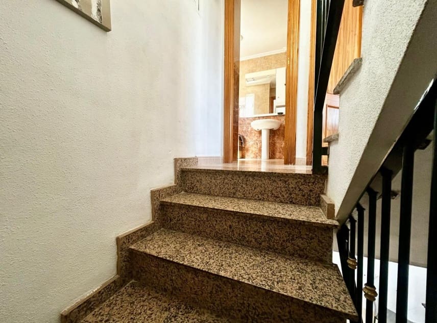 2 soverom Hus til salgs i Torrevieja med svømmebasseng - € 139 000 (Ref: 9737044)