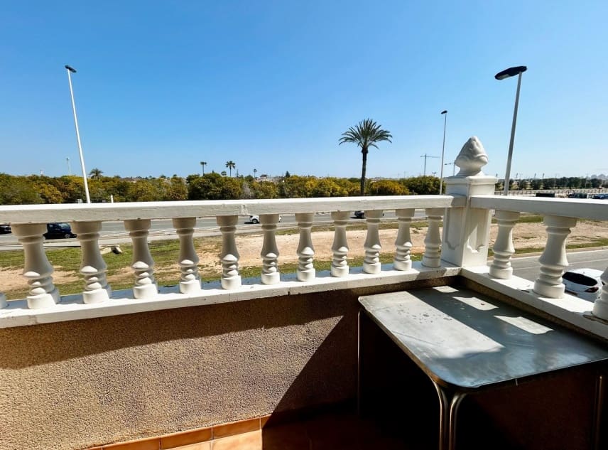 2 soverom Hus til salgs i Torrevieja med svømmebasseng - € 139 000 (Ref: 9737044)