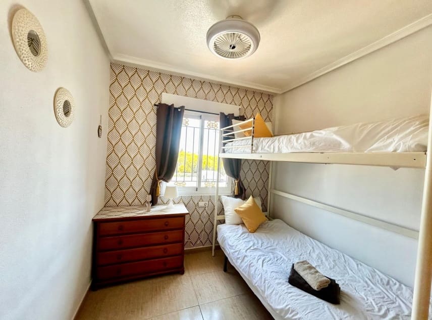 2 soverom Hus til salgs i Torrevieja med svømmebasseng - € 139 000 (Ref: 9737044)