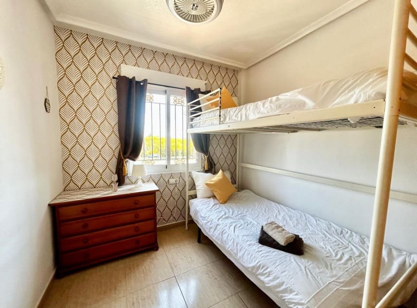 2 soverom Hus til salgs i Torrevieja med svømmebasseng - € 139 000 (Ref: 9737044)