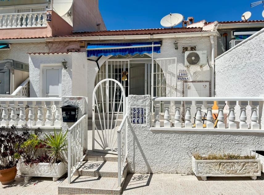 2 Zimmer Bungalow zu verkaufen in La Siesta - 99.950 € (Ref: 9805648)