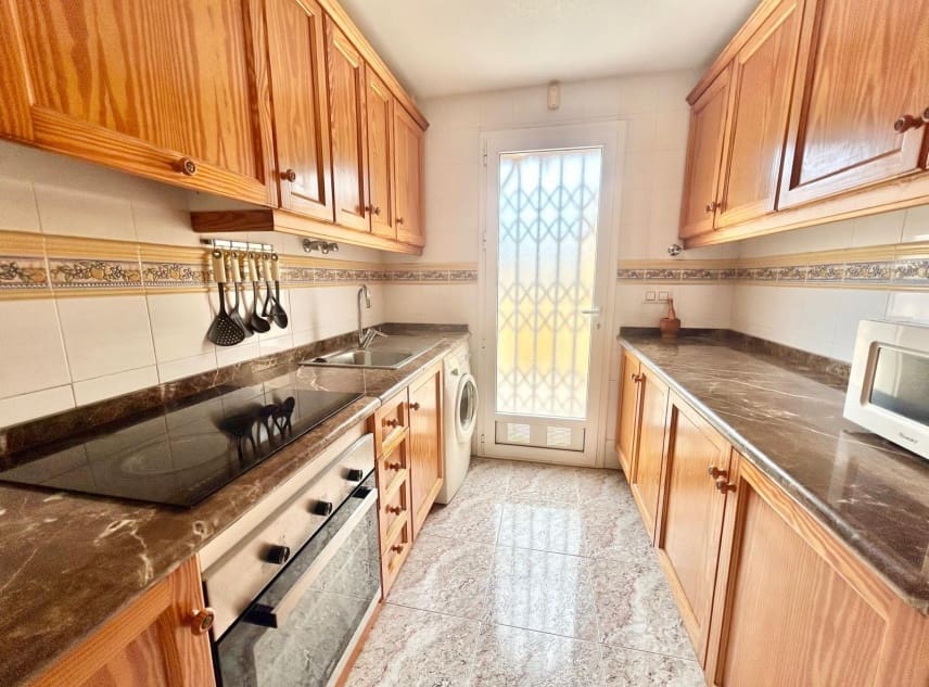 3 bedroom Villa for sale in La Torreta with pool garage - € 179,950 (Ref: 9823488)