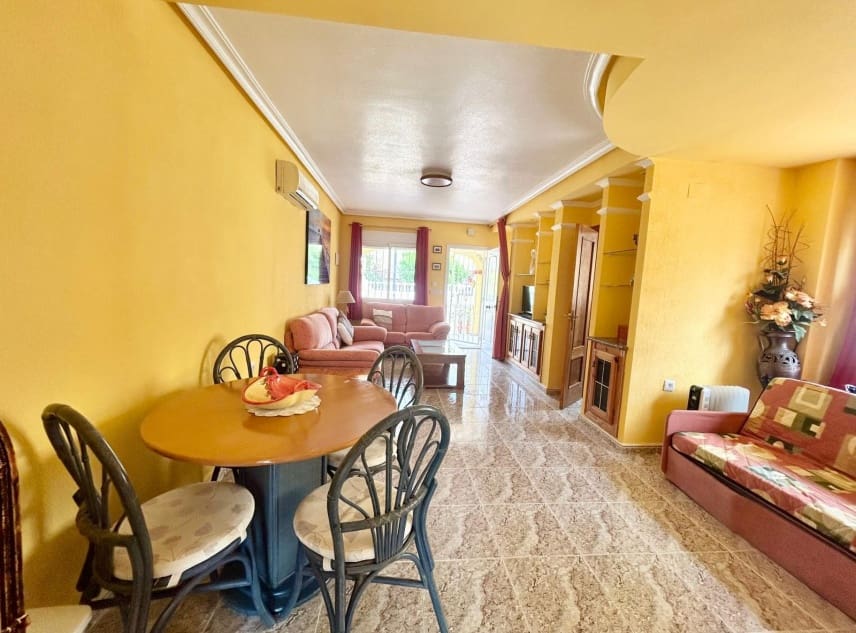 3 bedroom Villa for sale in La Torreta with pool garage - € 179,950 (Ref: 9823488)