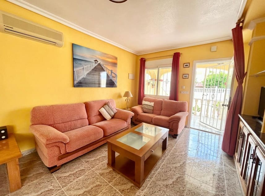 3 bedroom Villa for sale in La Torreta with pool garage - € 179,950 (Ref: 9823488)