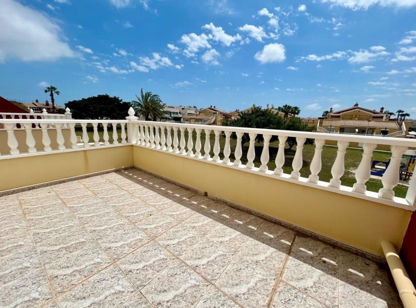 3 bedroom Villa for sale in La Torreta with pool garage - € 179,950 (Ref: 9823488)