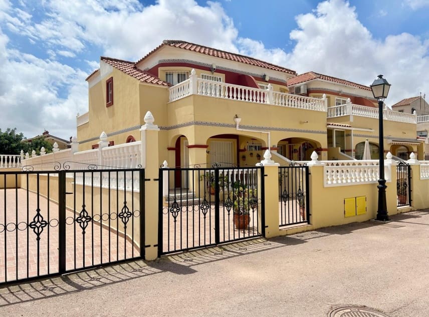 3 bedroom Villa for sale in La Torreta with pool garage - € 179,950 (Ref: 9823488)