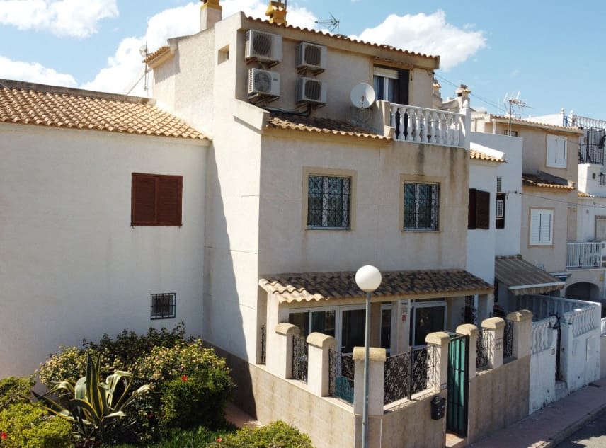 3 bedroom Townhouse for sale in El Chaparral with pool - € 175,000 (Ref: 9849980)