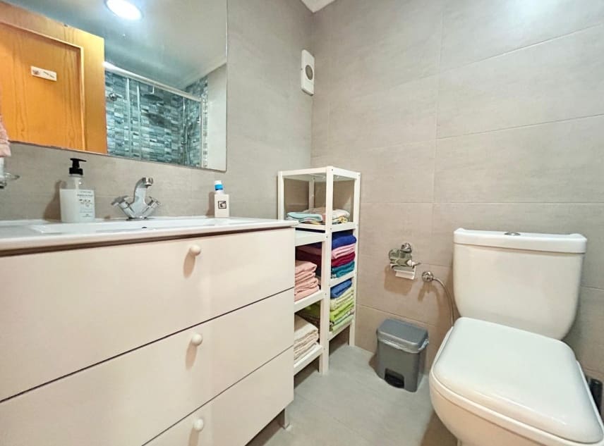 2 chambre Bungalow à vendre à Torrevieja avec piscine garage - 139 950 € (Ref: 9850547)