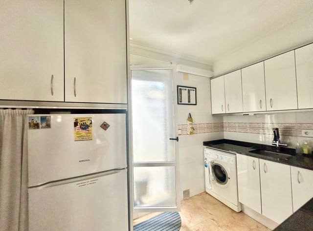 Bungalow de 2 habitaciones en Parque Acuático - Sector 25, Torrevieja en venta con piscina garaje - 139.950 € (Ref: 9850547)