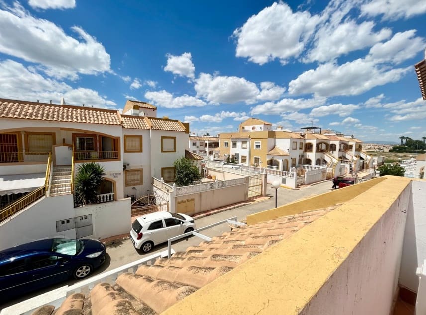 2 chambre Bungalow à vendre à Torrevieja avec piscine garage - 139 950 € (Ref: 9850547)