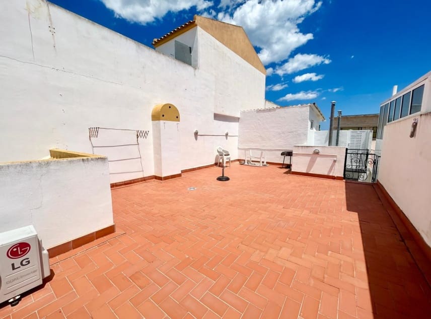 2 chambre Bungalow à vendre à Torrevieja avec piscine garage - 139 950 € (Ref: 9850547)