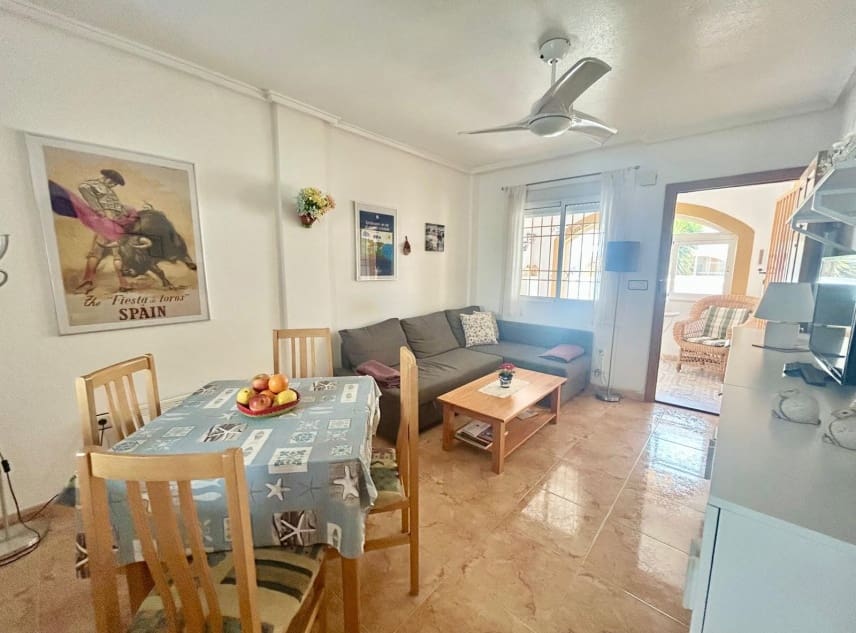 2 chambre Bungalow à vendre à Torrevieja avec piscine garage - 139 950 € (Ref: 9850547)