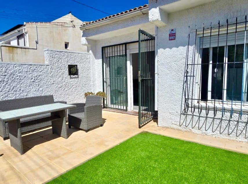 2 soverom Bungalow til salgs i El Limonar med svømmebasseng - € 139 950 (Ref: 9854326)