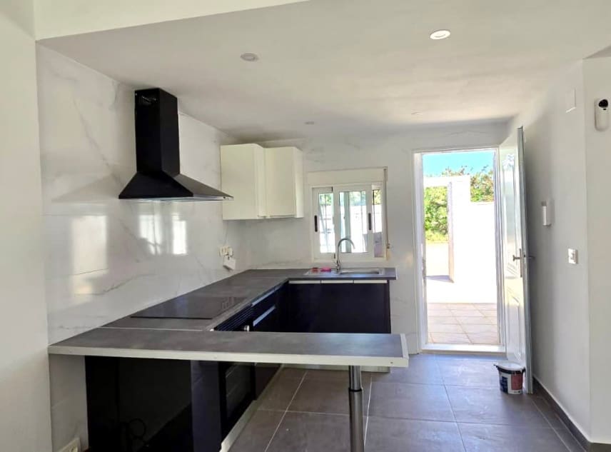 2 soverom Bungalow til salgs i El Limonar med svømmebasseng - € 139 950 (Ref: 9854326)