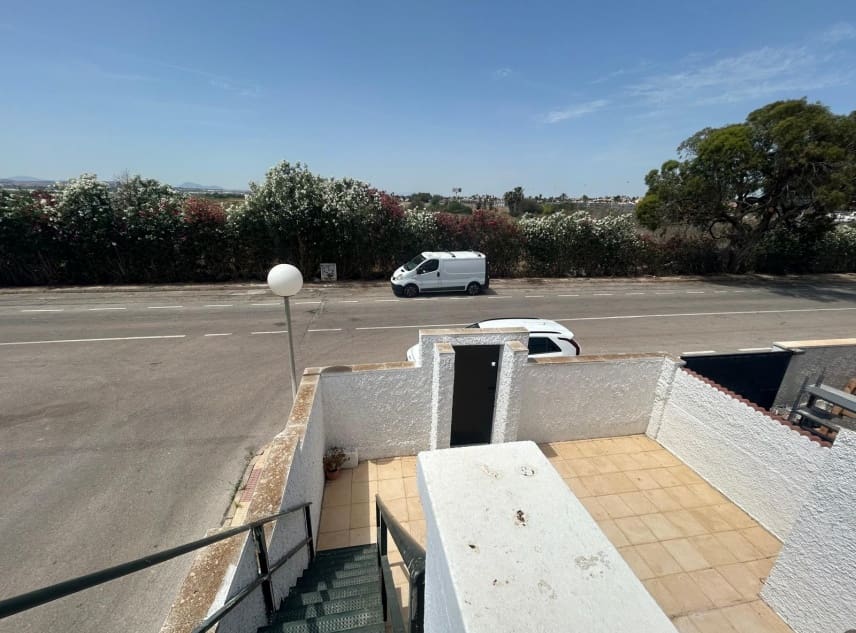 2 soveværelse Bungalow til salg i El Limonar med swimmingpool - € 139.950 (Ref: 9854326)