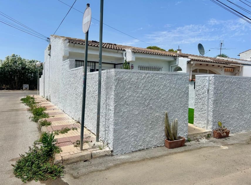 2 soveværelse Bungalow til salg i El Limonar med swimmingpool - € 139.950 (Ref: 9854326)