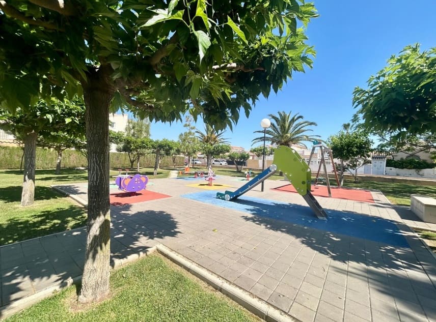 2 quarto Bungalow para venda em La Torreta com piscina garagem - 169 950 € (Ref: 9876240)