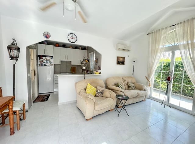 2 quarto Bungalow para venda em La Torreta, Torrevieja com piscina garagem - 169 950 € (Ref: 9876240)