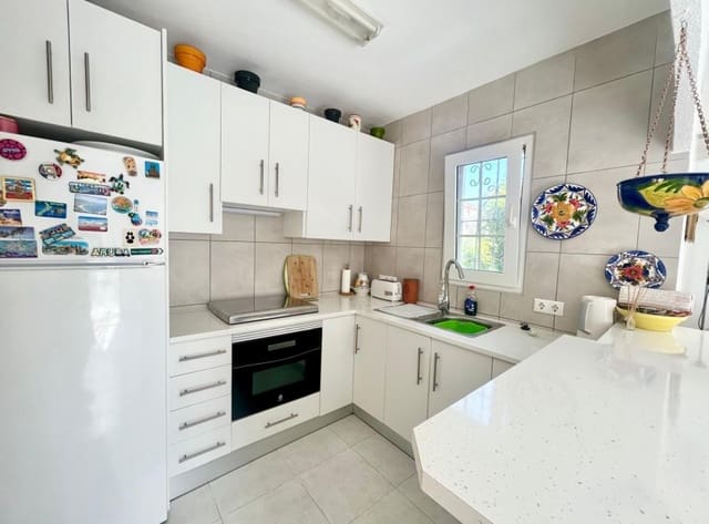 2 quarto Bungalow para venda em La Torreta, Torrevieja com piscina garagem - 169 950 € (Ref: 9876240)