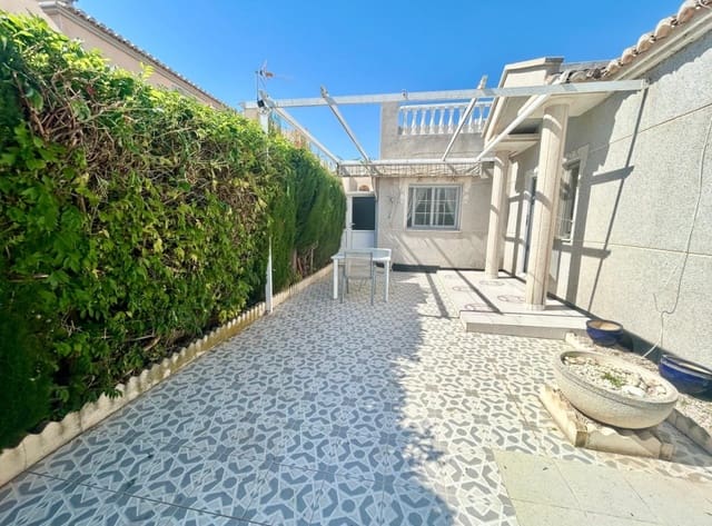 2 quarto Bungalow para venda em La Torreta, Torrevieja com piscina garagem - 169 950 € (Ref: 9876240)