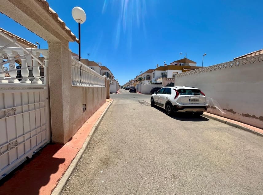 2 camera da letto Bungalow in vendita in Torrevieja con piscina - 119.950 € (Rif: 9882506)