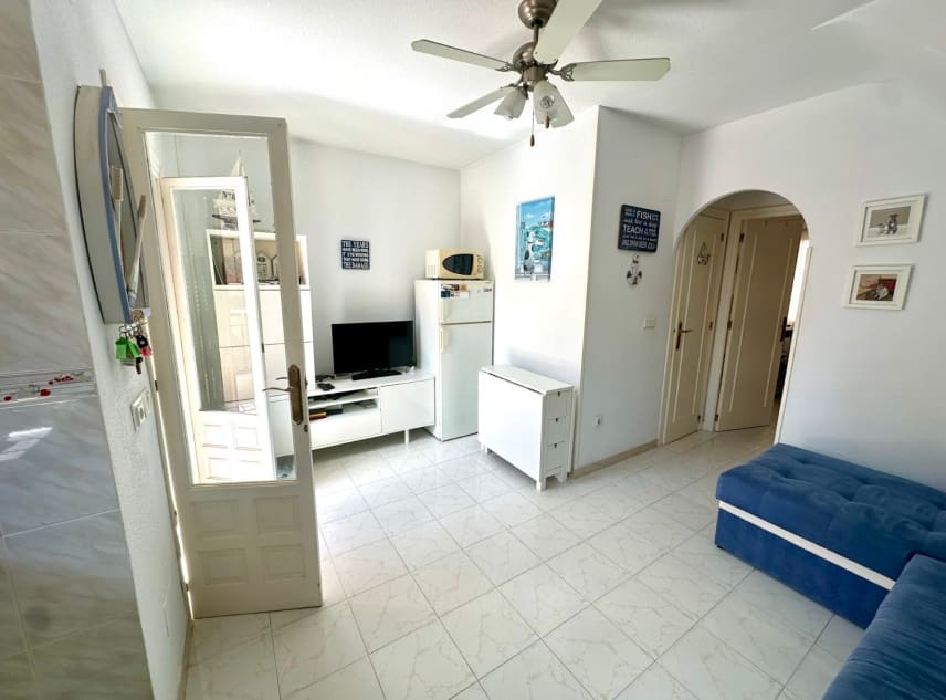 Bungalow de 2 habitaciones en El Chaparral en venta con piscina - 119.950 € (Ref: 9899269)