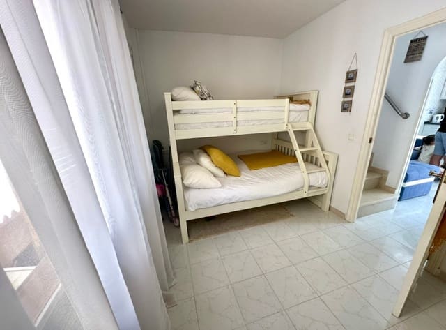 Bungalow de 2 habitaciones en El Chaparral, Torrevieja en venta con piscina - 119.950 € (Ref: 9899269)